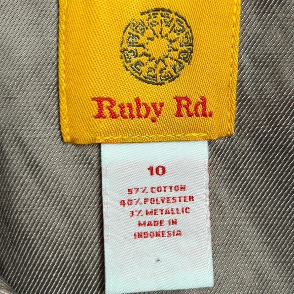 Ruby Rd. Metallic Taupe Label with Yellow Tag - Picture 3 of 3
